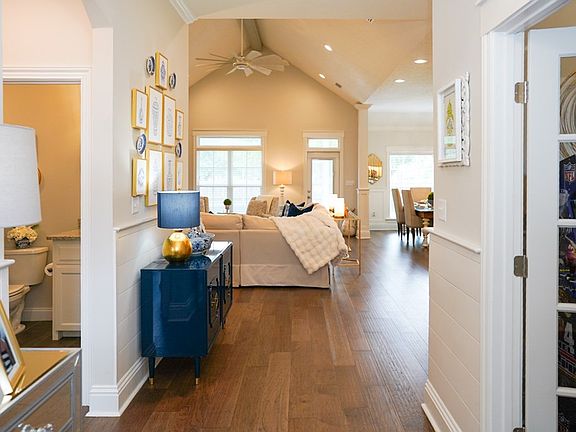 2nd image of 3016 Houser Way
