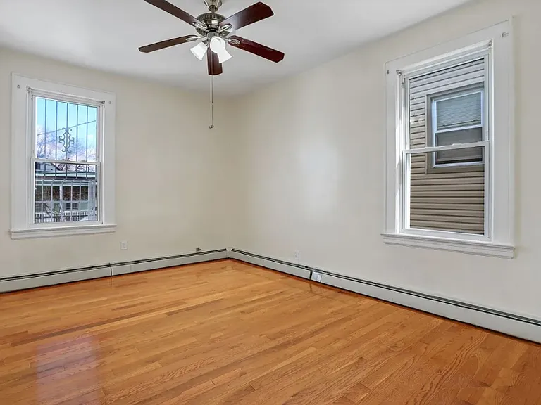 270 Stevens Ave #2 — Photo 8