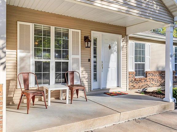 3rd image of 6034 Bayou Bend Ct