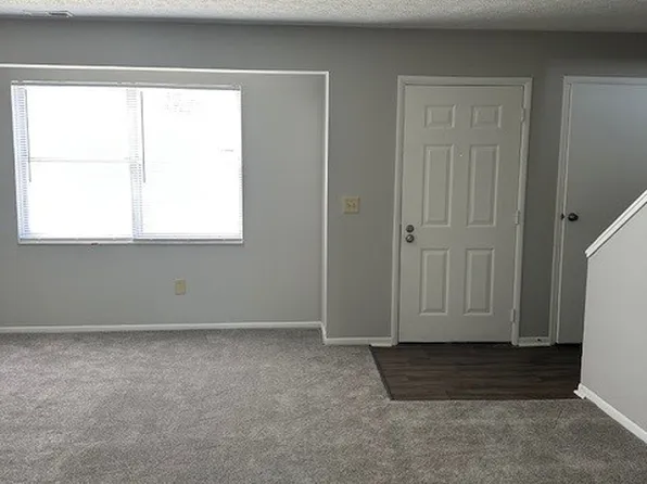 1800 Worthington Run Dr, Columbus, OH 43235