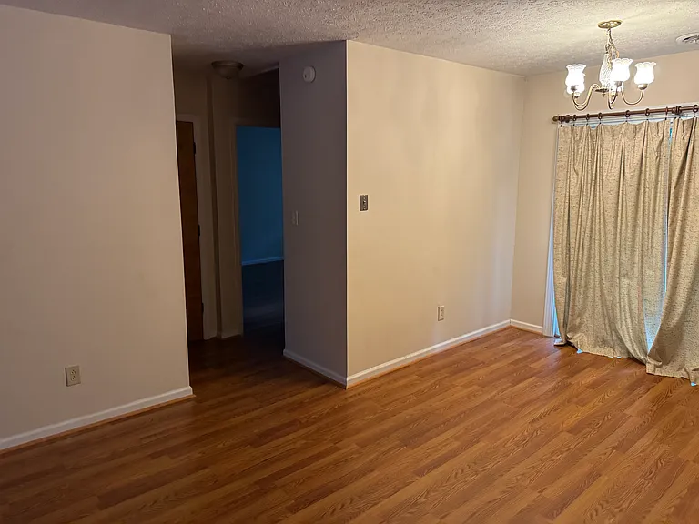 215 Fairfax Cir #2 — Photo 4