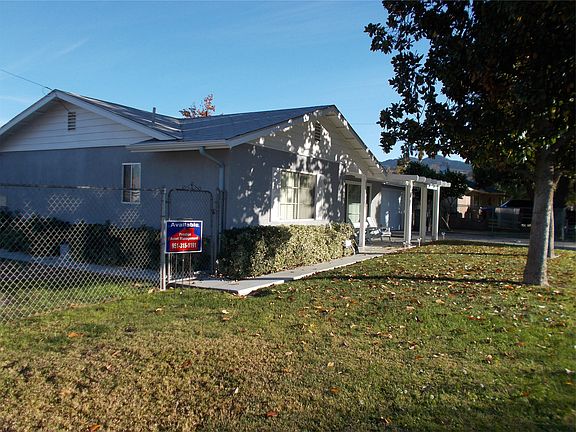 Front of the House from Stetson and Val Deane Way