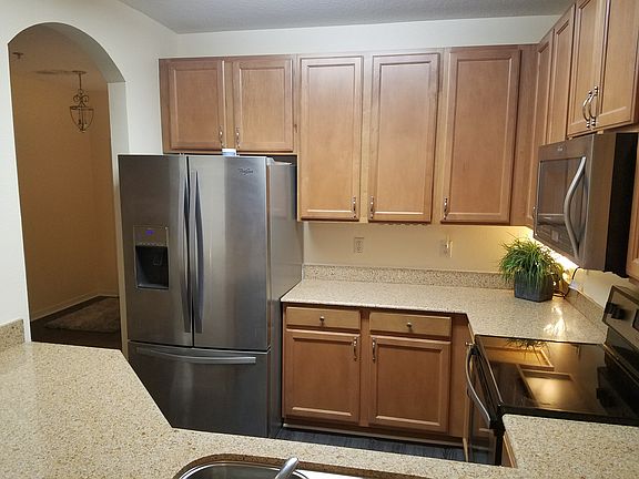 5th image of 13469 Daniels Landing Cir