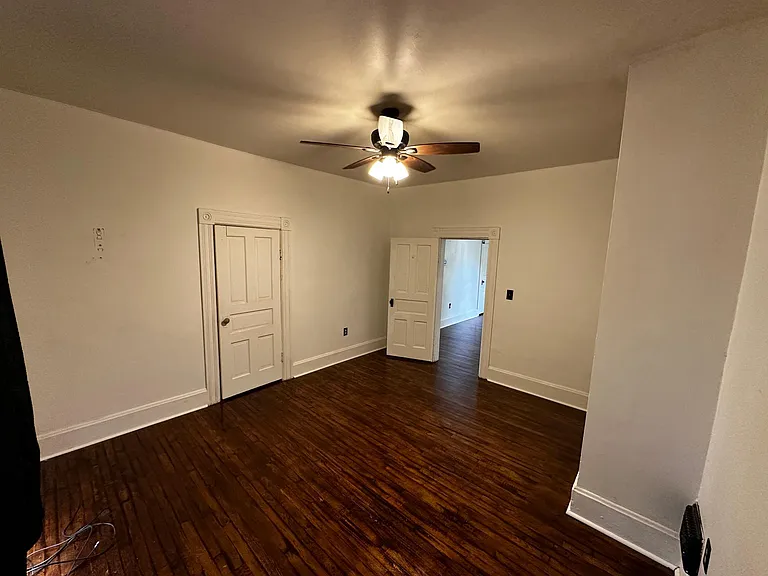 717 E Center St #B — Photo 5