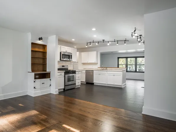 4814 W 63rd St, Prairie Village, KS 66208