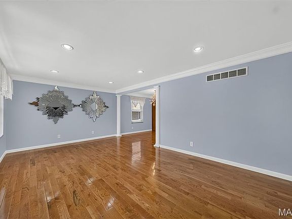 5th image of 4720 Collins Ct