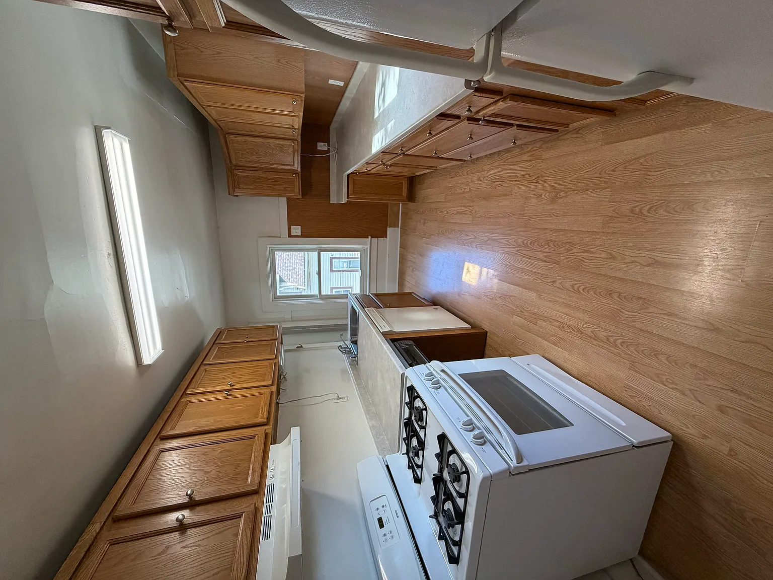 192 E 2nd Street Duplex — Photo 2