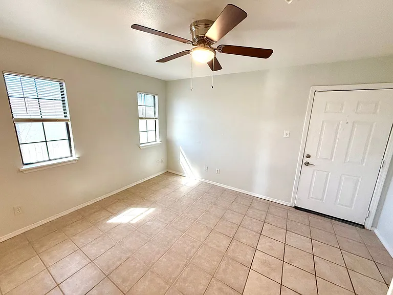 509 Meadow Frg — Photo 33