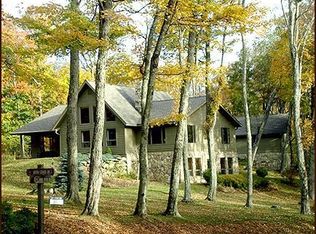 126 Rock Ledge Ln, Sugar Mountain, NC 28604