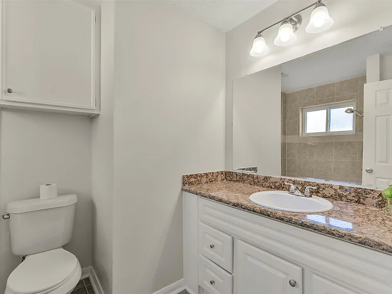 12011 Kirknoll Dr — Photo 24