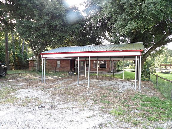 3rd image of 26318 Hardin Store Rd