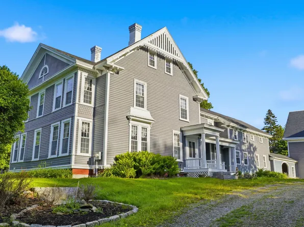 126 E Main Street, Searsport, ME 04974