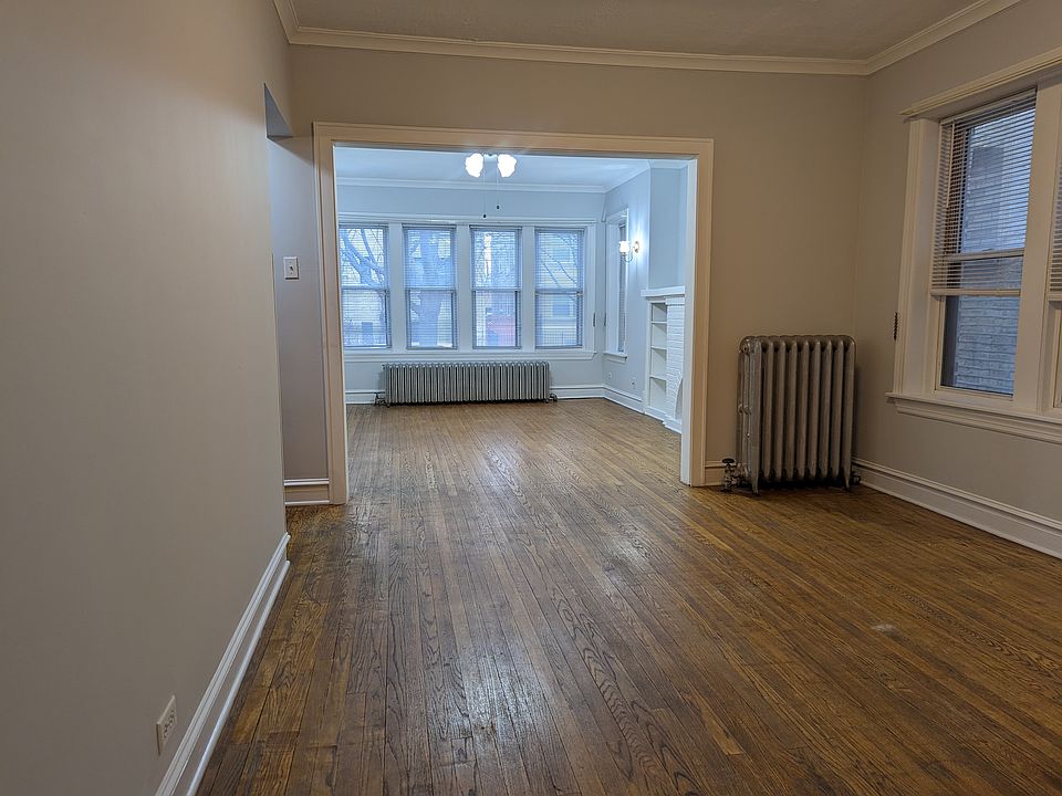 1st image of 5650 N Spaulding Ave #2