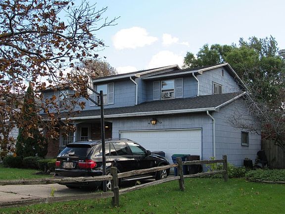2nd image of 23 Huntleigh Cir