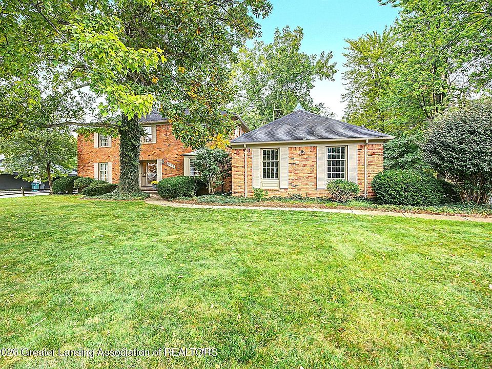 1st image of 935 Walbridge Dr