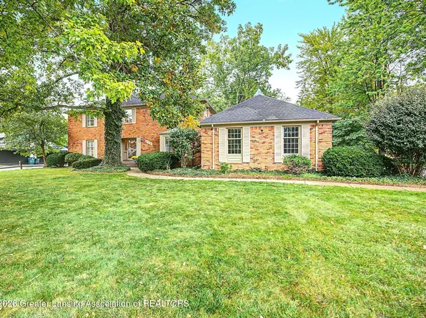 935 Walbridge Dr, East Lansing, MI 48823