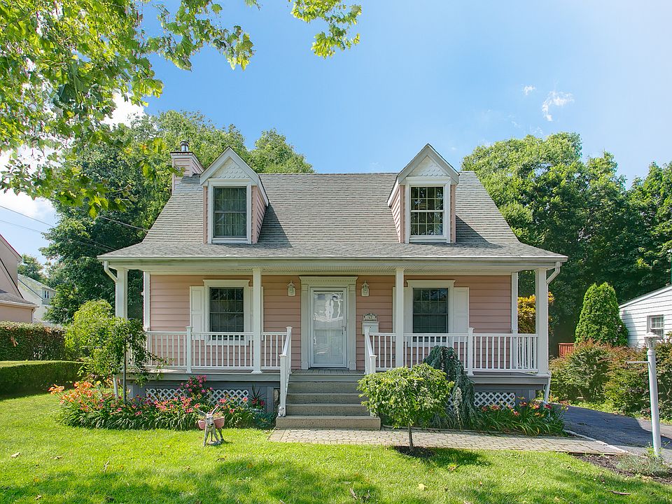 1st image of 37 Webster Ave