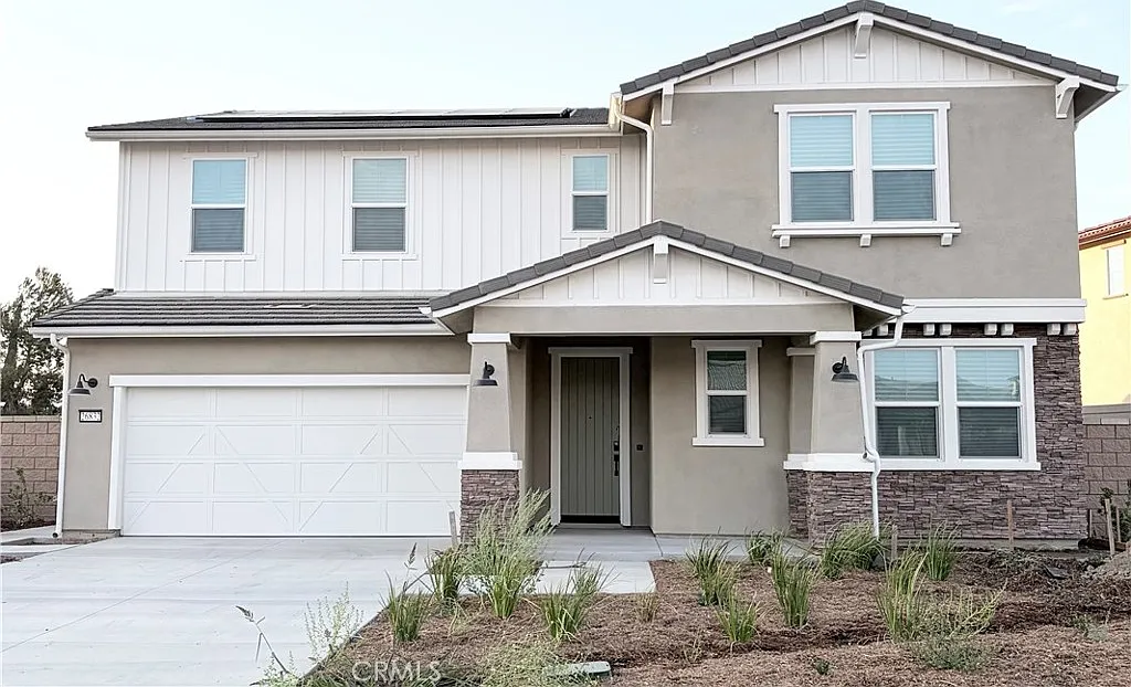 4 bed, 3.5 bath, 3141 sqft, $4,500 — Photo 1