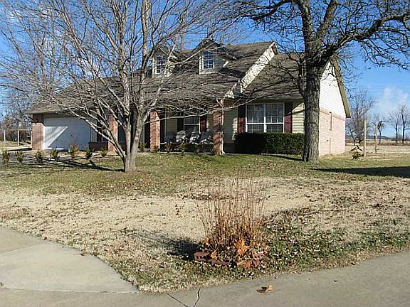 4th image of 623 W Kinkade Pl