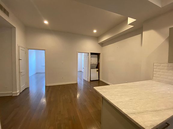 5th image of 618 S 2nd St Floor 2