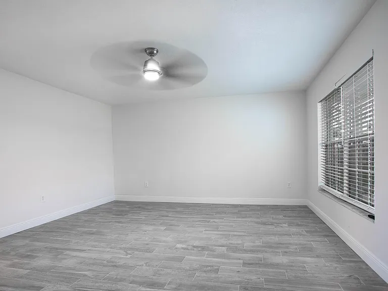 13272 Ebony Ave — Photo 8