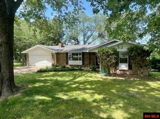 930 Baer St, Mountain Home, AR 72653