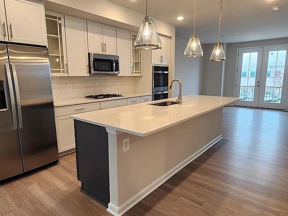 4th image of 2514 Rucker Ln