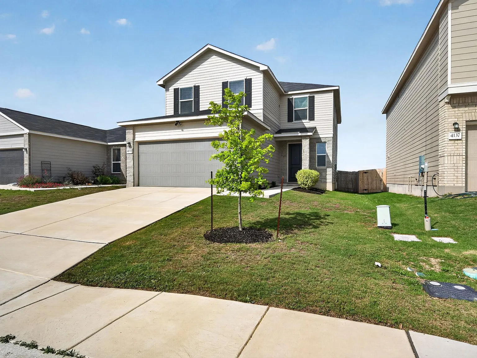 5 bed, 3.0 bath, 2245 sqft, $2,195 — Photo 4