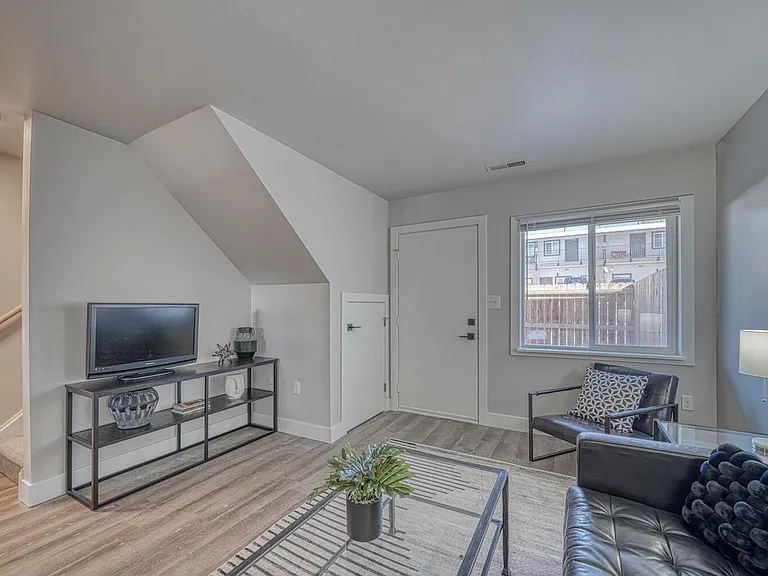 921 Mount Massive Dr — Photo 7