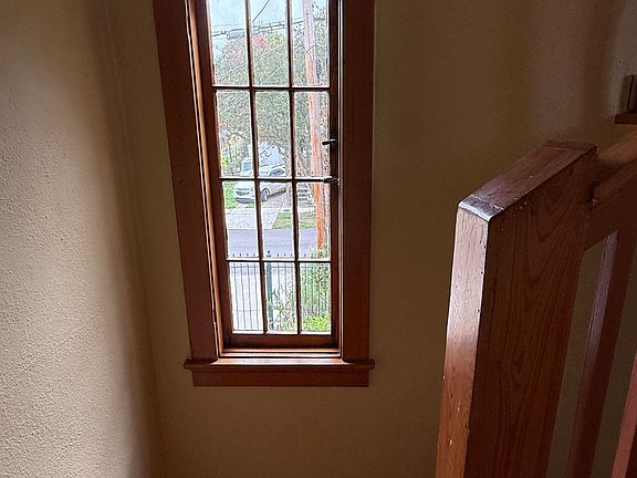 5th image of 2225 Dante St