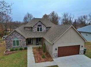 8 SE 230th Rd, Warrensburg, MO 64093