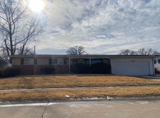 710 Starlet Dr, Florissant, MO