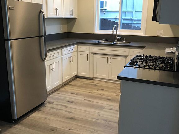 3rd image of 11623 Gorham Ave #102