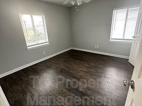 5th image of 402 Lower 8th Ave S APT 6