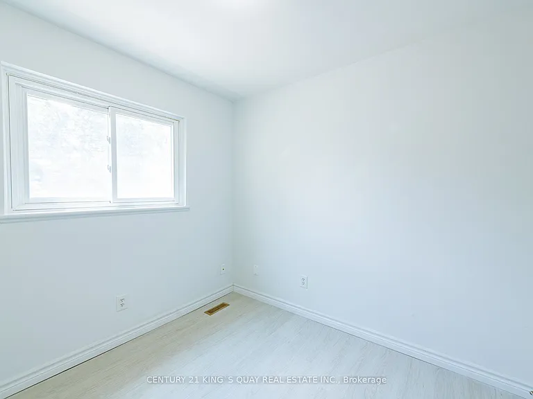 44 Chester Le Blvd #32 — Photo 27