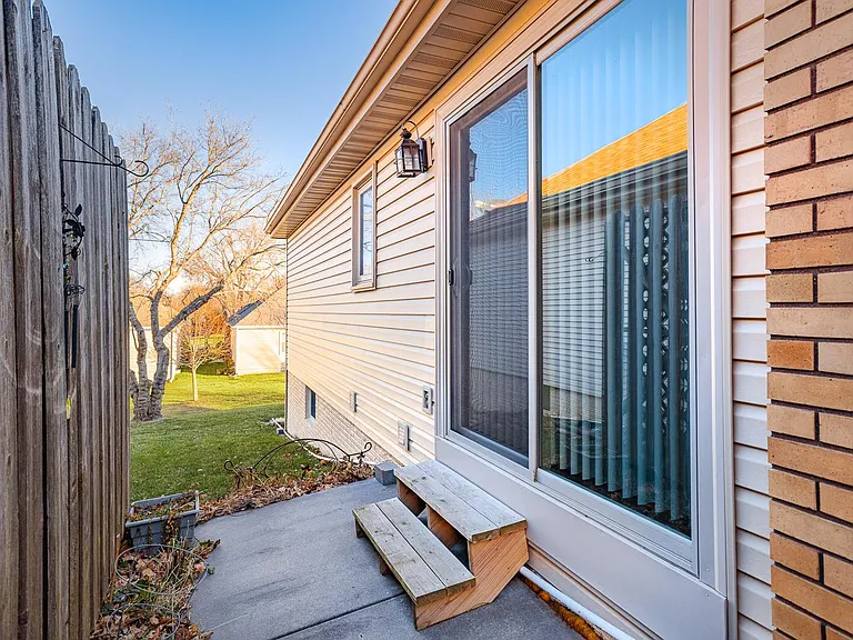 3222 S 51st Pl — Photo 30