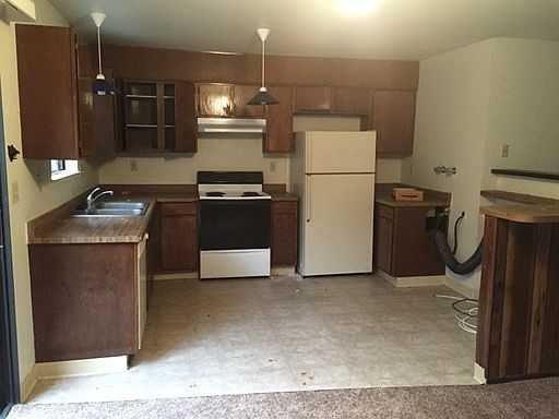 4th image of 2876 Park Ave APT B