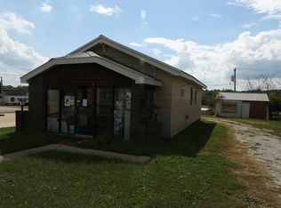 204 W Main St, Willow Springs, MO 65793