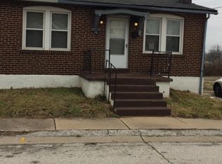 2114 Crescent Ave, Saint Louis, MO 63121