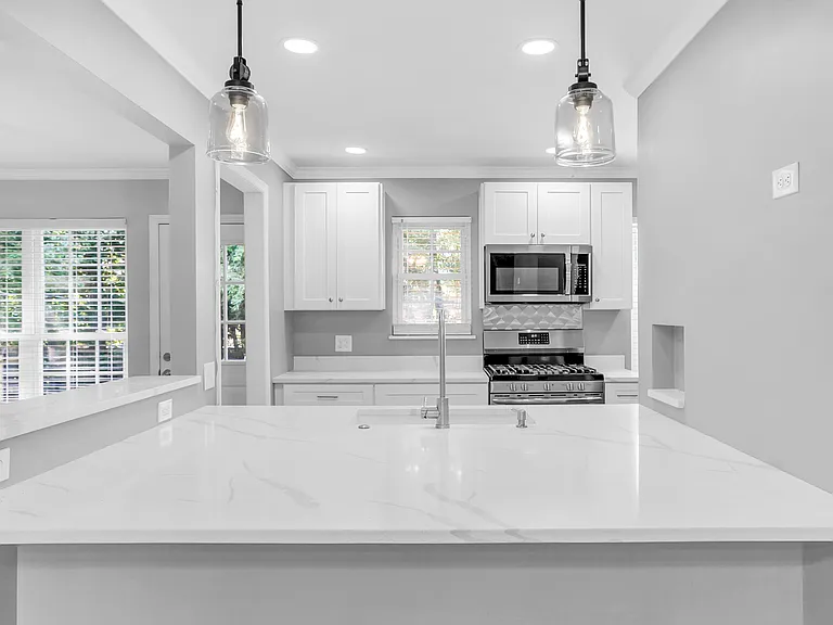 4 Bradley Blvd — Photo 8