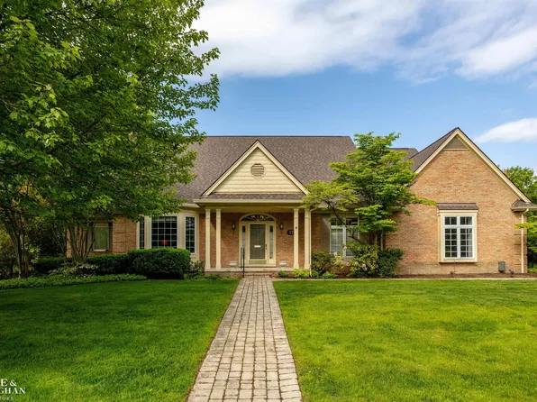 17 Lakeside Ct, Grosse Pointe, MI 48230