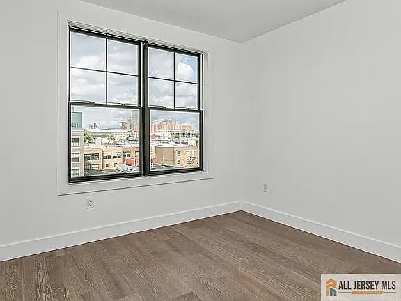 1 bed, 1.0 bath, $3,900 — Photo 4