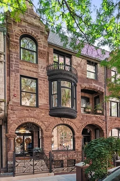 19 E Goethe St photo 1