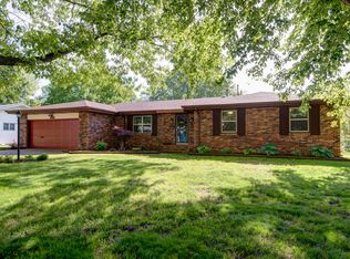 2526 S Barcliff Ave, Springfield, MO 65804