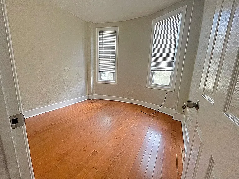 1228 S 49th St — Photo 6