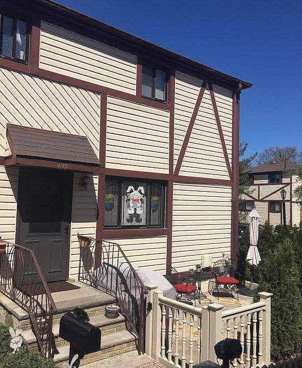 1st image of 430 Hawthorne Ave