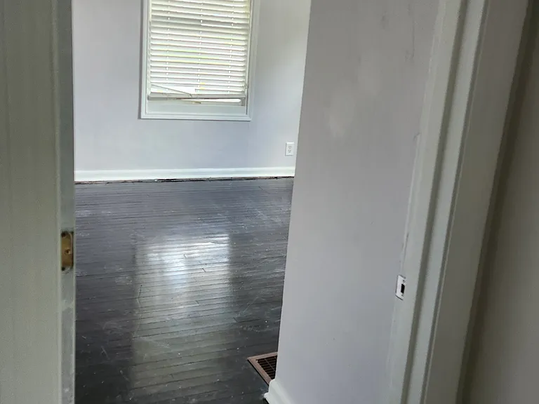 2101 N Ball Ave — Photo 16