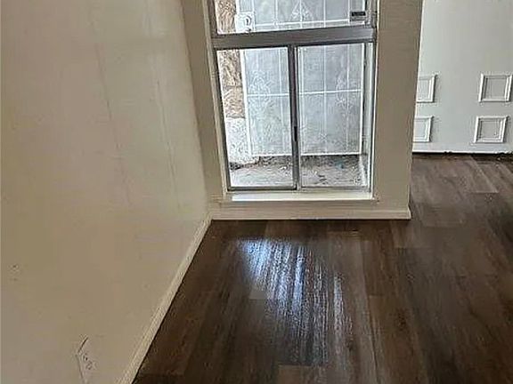 5th image of 3955 Ventura Way