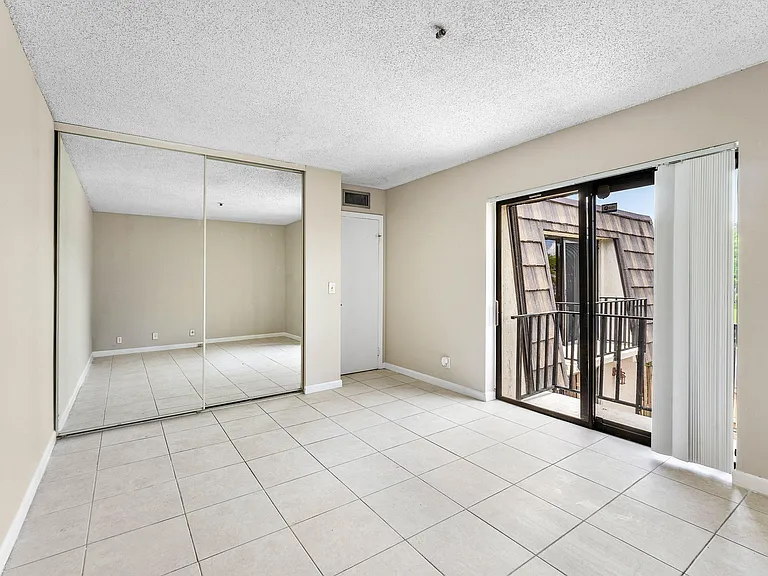 1534 Forest Lakes Cir #D — Photo 16