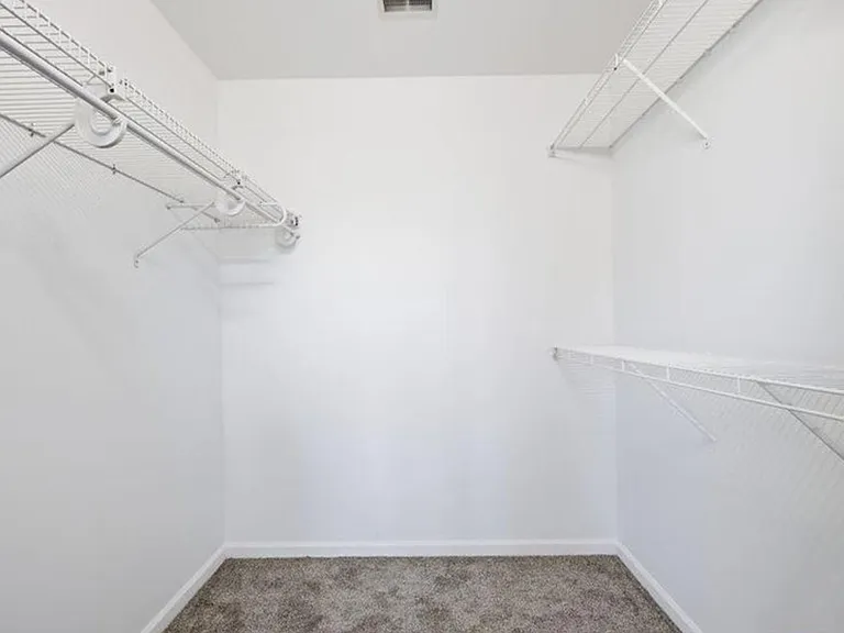 946 Nittany Ct #C221 — Photo 18